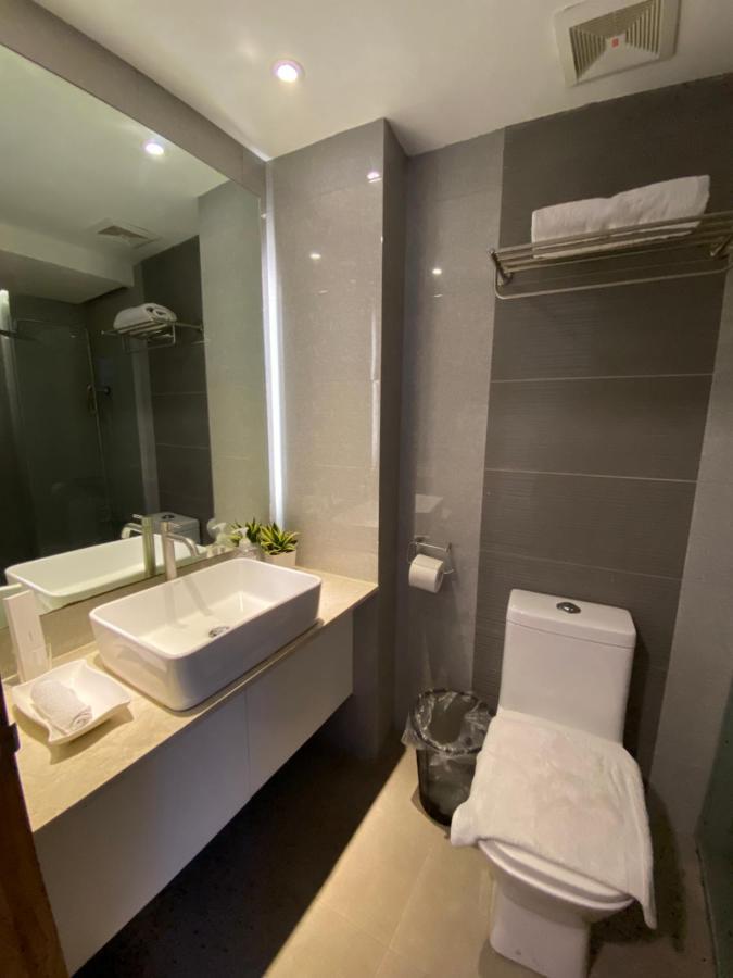 Tely'S Bed & Breakfast Iloilo Powered By Cocotel Exteriér fotografie