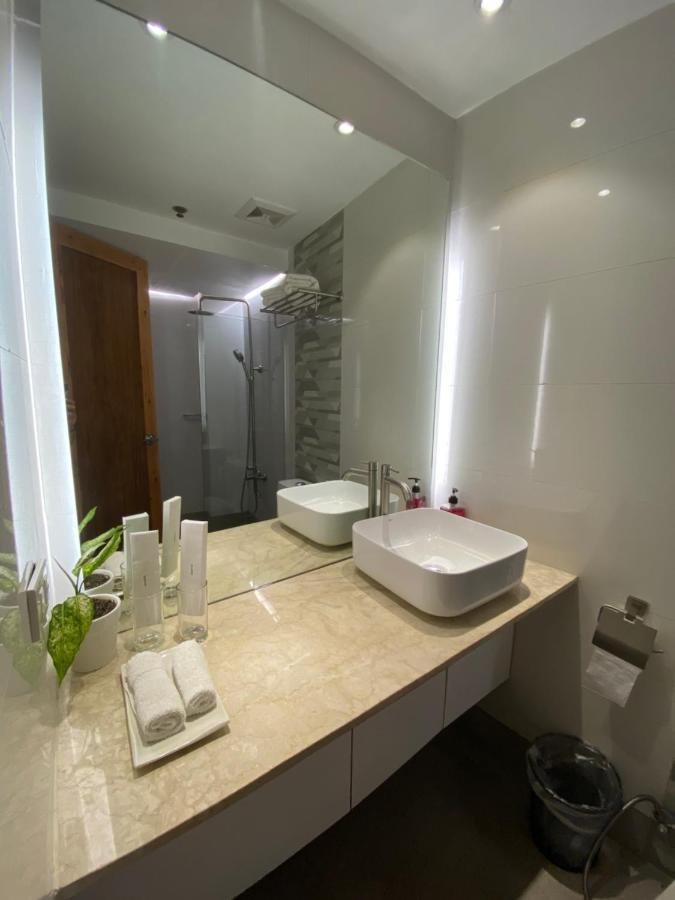 Tely'S Bed & Breakfast Iloilo Powered By Cocotel Exteriér fotografie