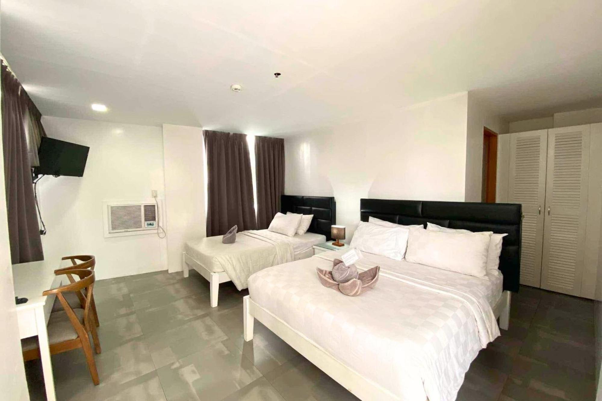 Tely'S Bed & Breakfast Iloilo Powered By Cocotel Exteriér fotografie