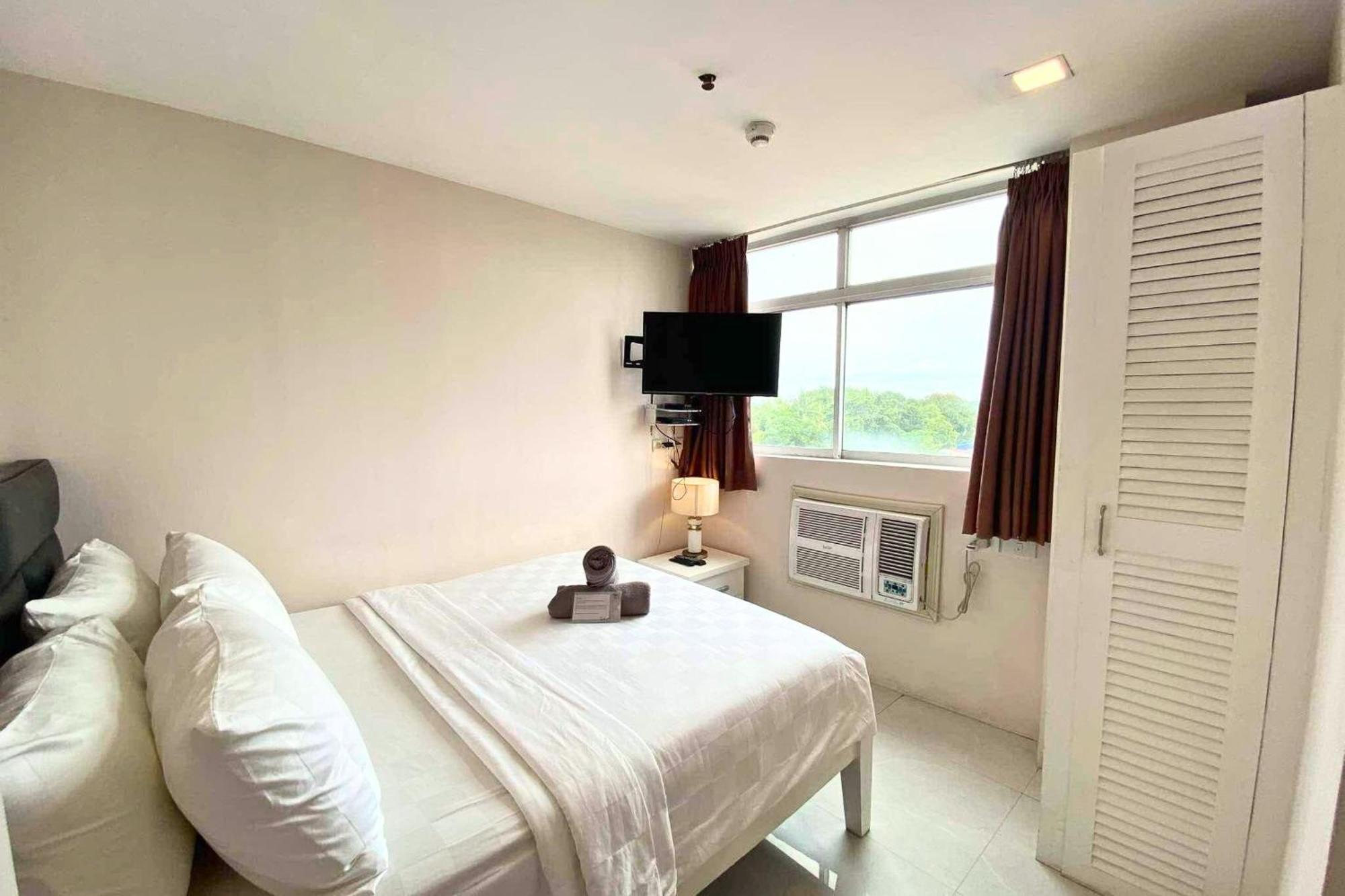 Tely'S Bed & Breakfast Iloilo Powered By Cocotel Exteriér fotografie
