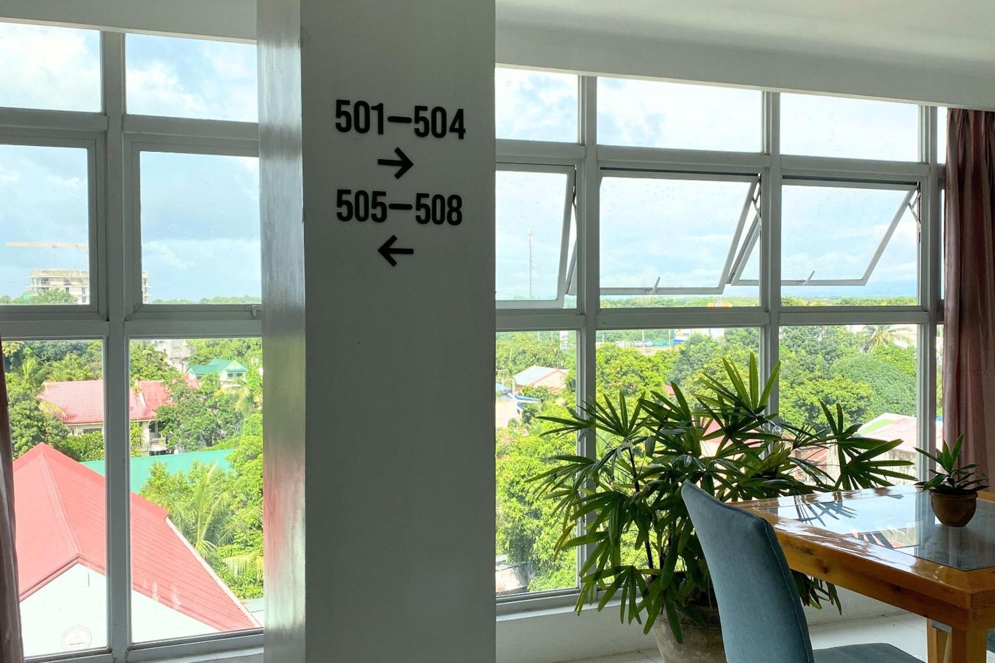 Tely'S Bed & Breakfast Iloilo Powered By Cocotel Exteriér fotografie