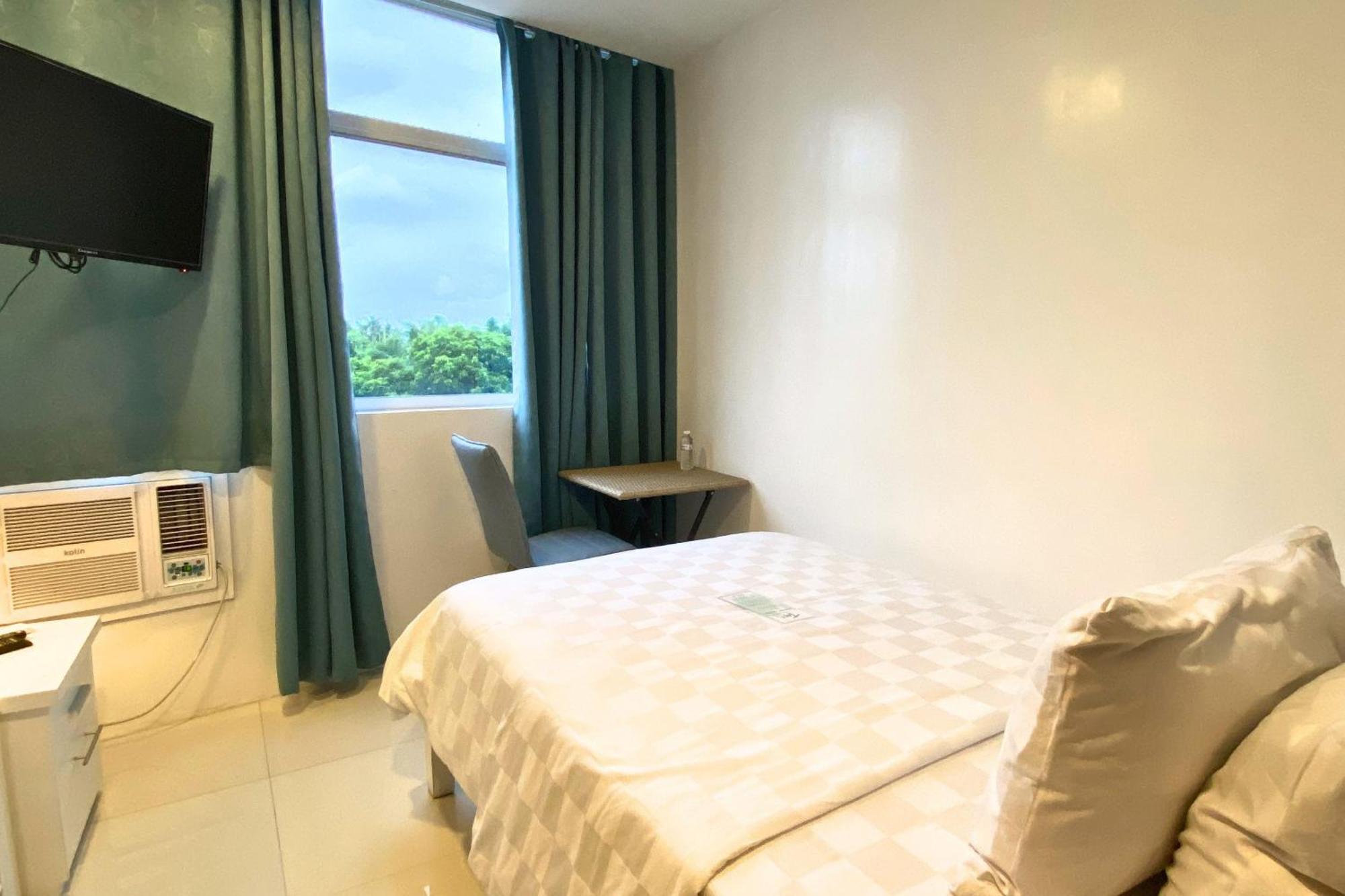 Tely'S Bed & Breakfast Iloilo Powered By Cocotel Exteriér fotografie