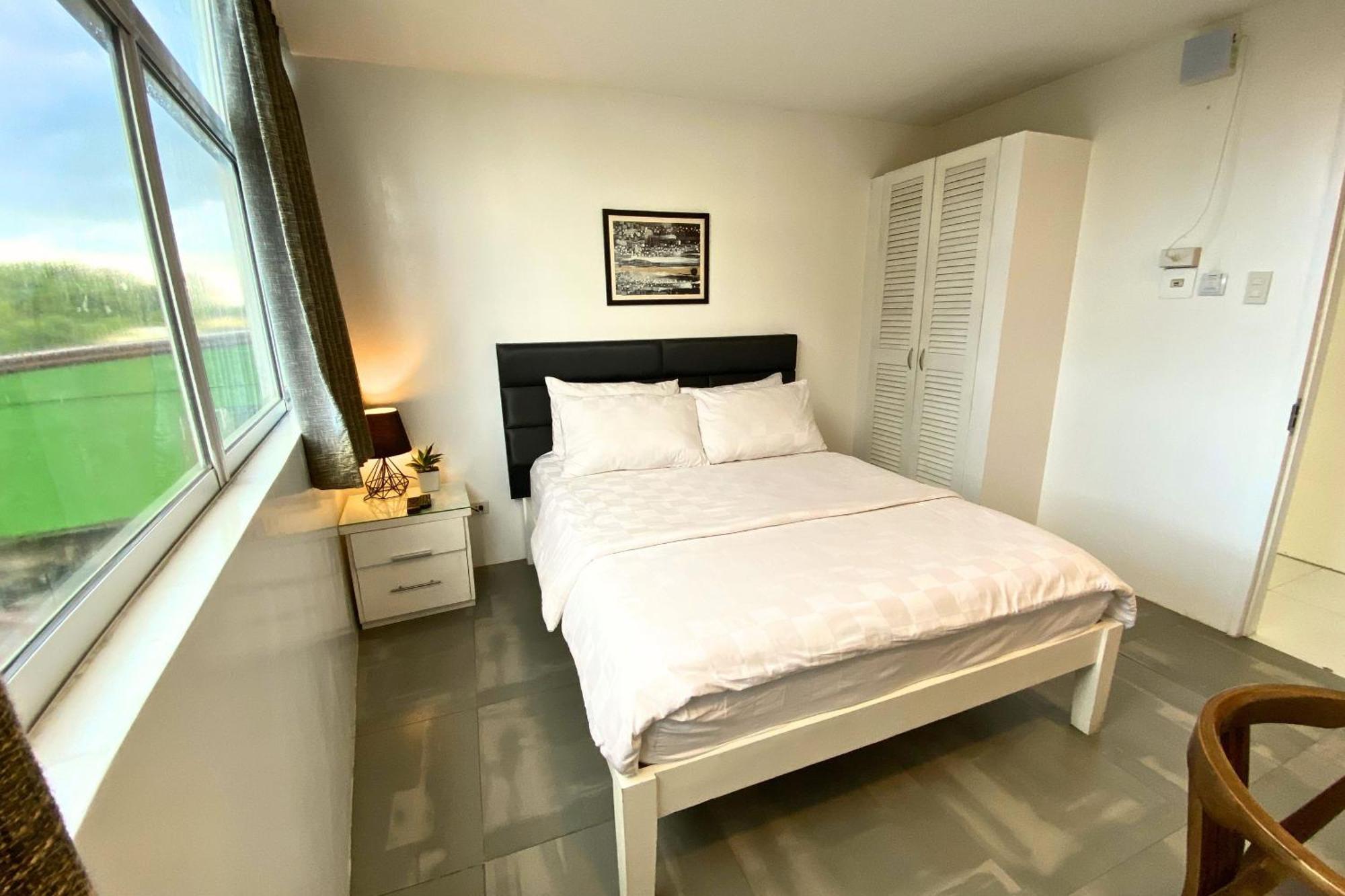 Tely'S Bed & Breakfast Iloilo Powered By Cocotel Exteriér fotografie